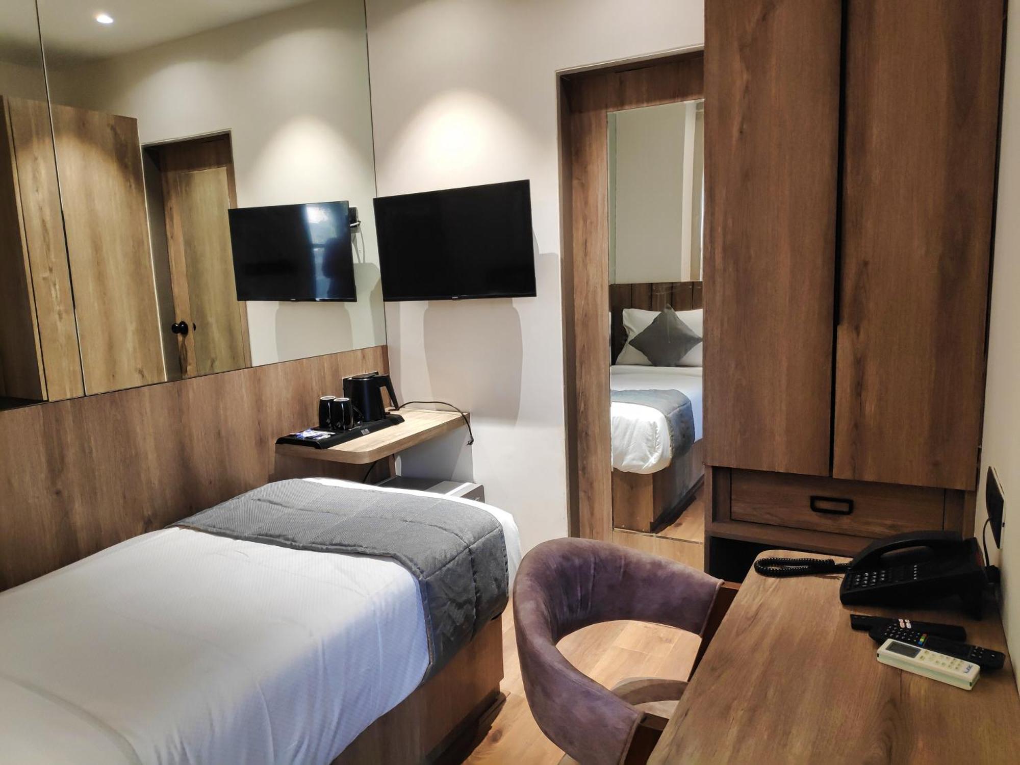 Maxxvalue Hotel Midc - Andheri 뭄바이 외부 사진